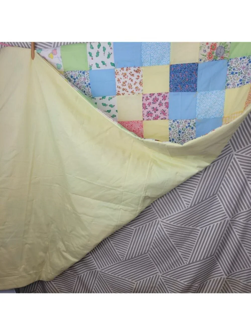 NEW Handmade Vintage Fabric Patchwork Quilt Throw Cotton Blanket 46x64 Toddler